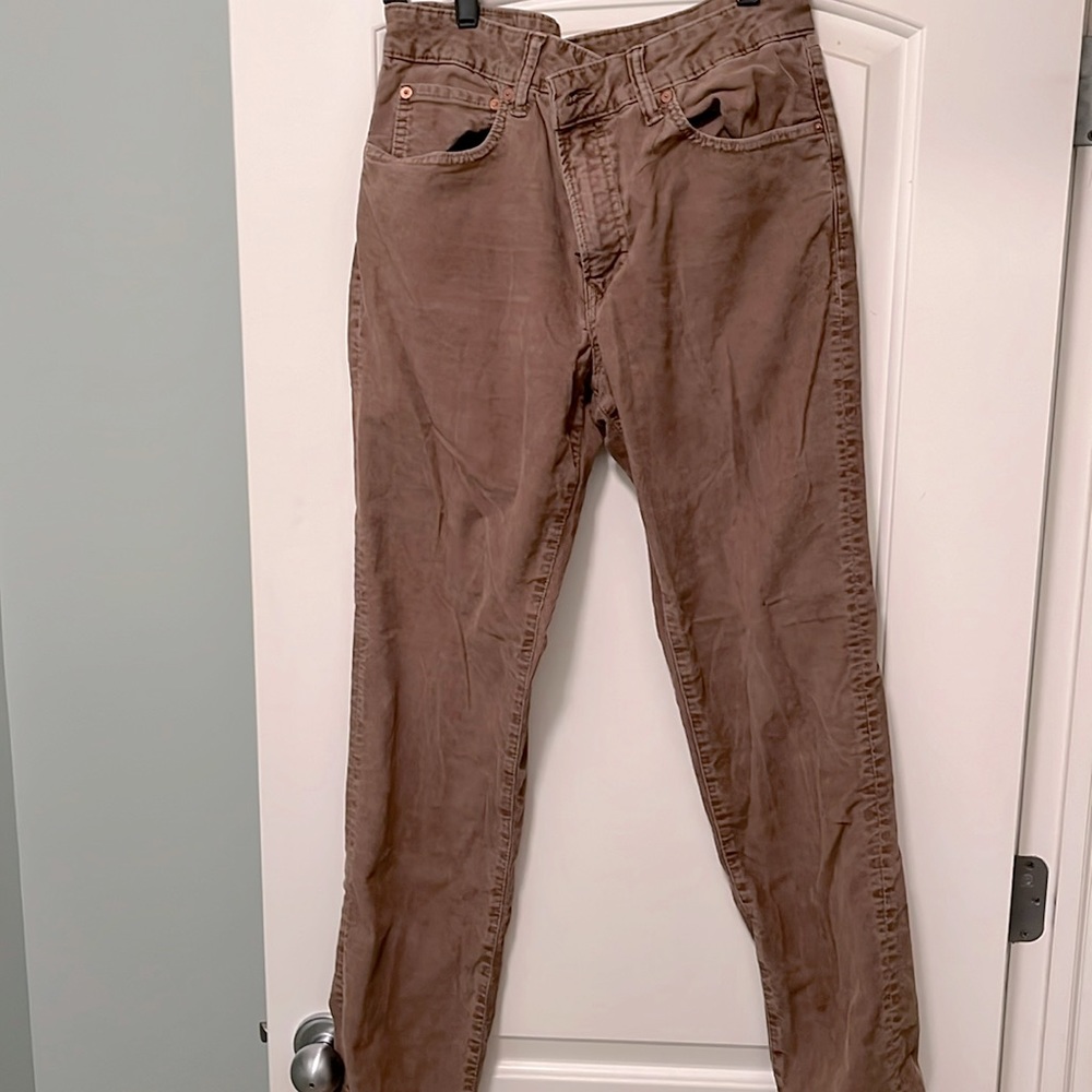 American Eagle cords